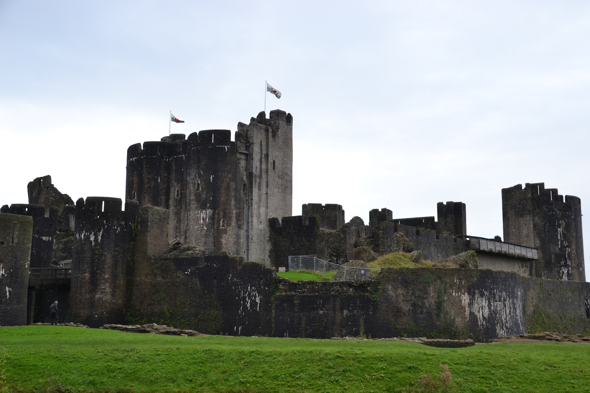 travel from cardiff to caerphilly